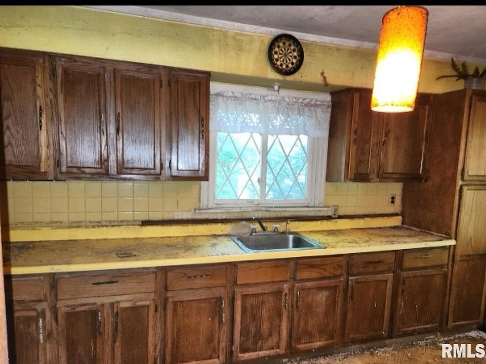 2nd image of 800 N 39th St