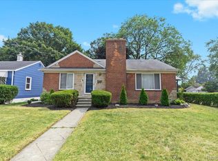 14904 Toepfer Dr, Eastpointe, MI 48021