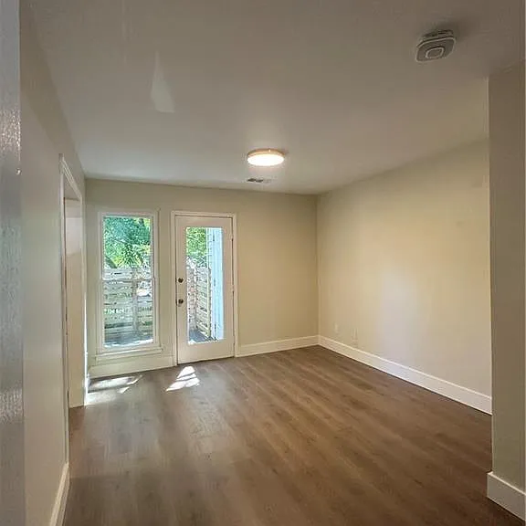 3155 Cape Cir — Photo 5