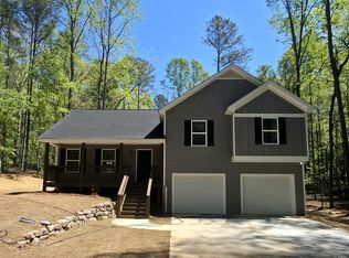 255 Hanover Dr, Bogart, GA