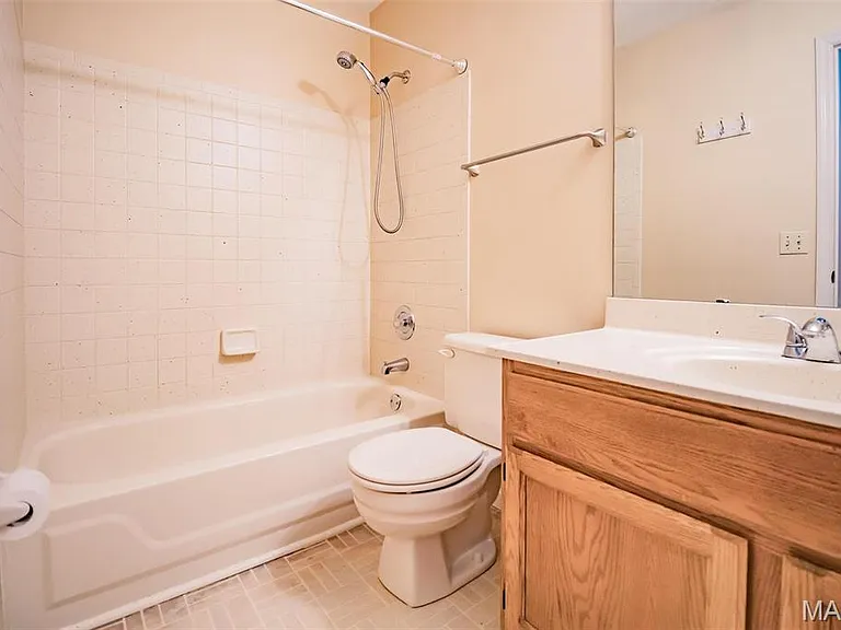 3309 Lower Lakes Estates Dr — Photo 22