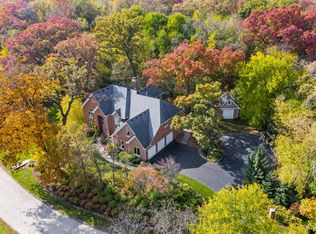 11N164 Weldwood Dr, Elgin, IL 60124