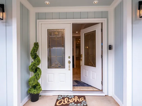 912 N Niheu Pl, Lahaina, HI 96761