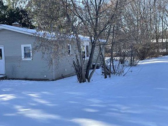 3rd image of 325 5th Ave NE