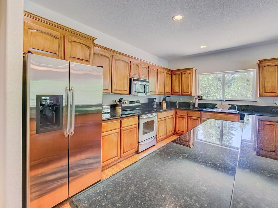 1st image of 2295 W Evans Cres
