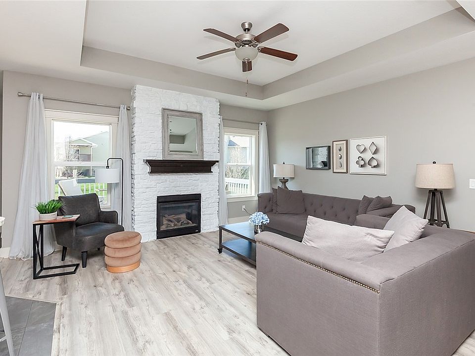 2160 SE Parkview Crossing Dr, Waukee, IA 50263 Zillow