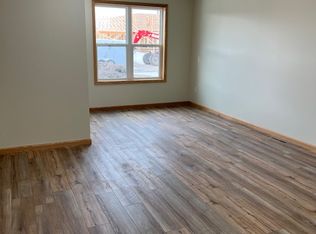 8472 Rivers Bend Dr, Freeland, MI 48623