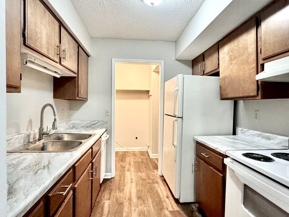 632 23rd St E APT 19C