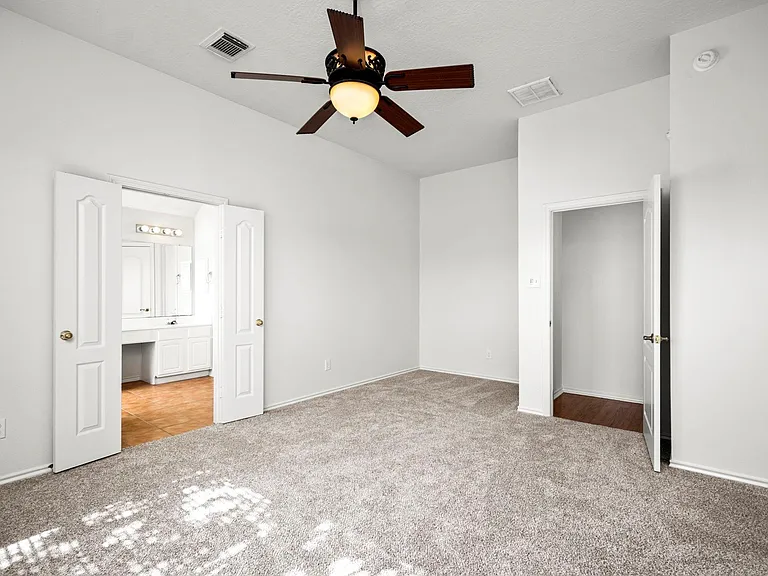 9907 Brandywood Cir — Photo 15