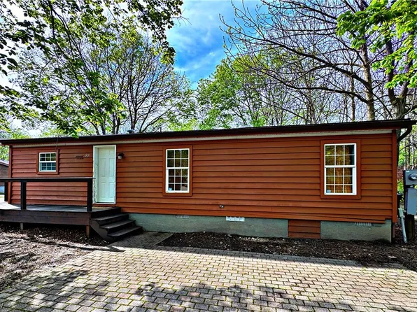 1640 Hazard's Aly, Put In Bay, OH 43456