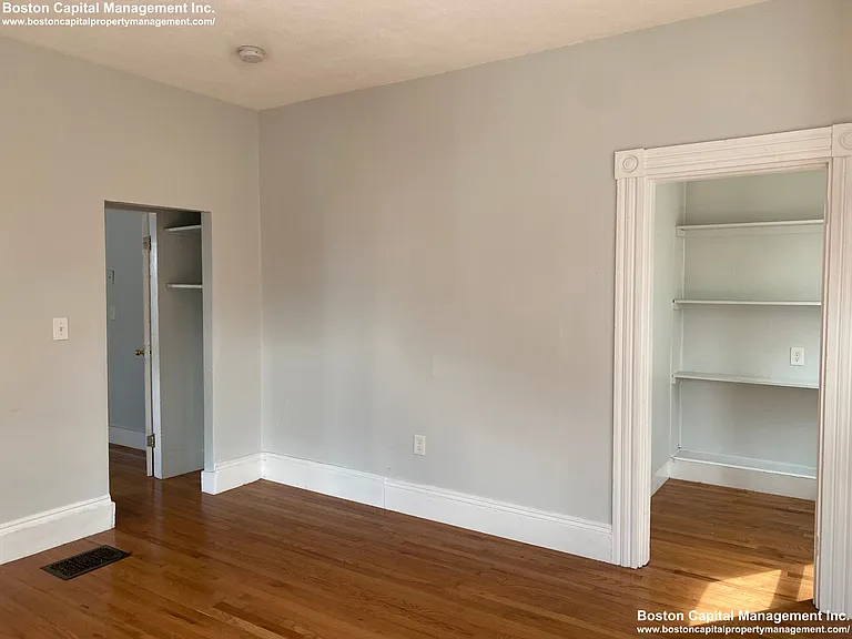 2 Webley St #2 — Photo 5