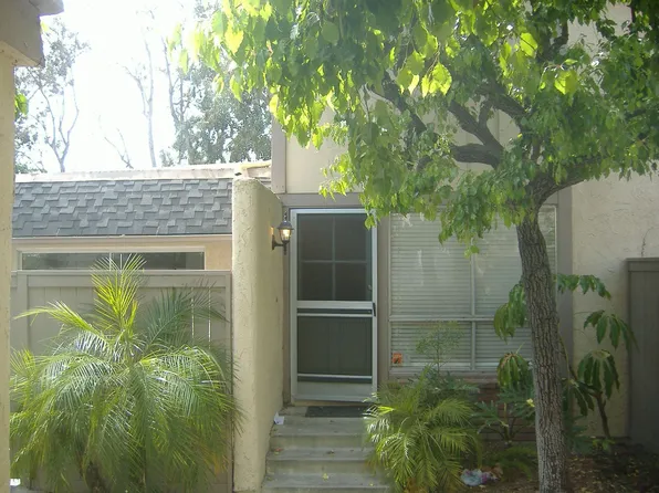 26284 Via Roble #2, Mission Viejo, CA 92691