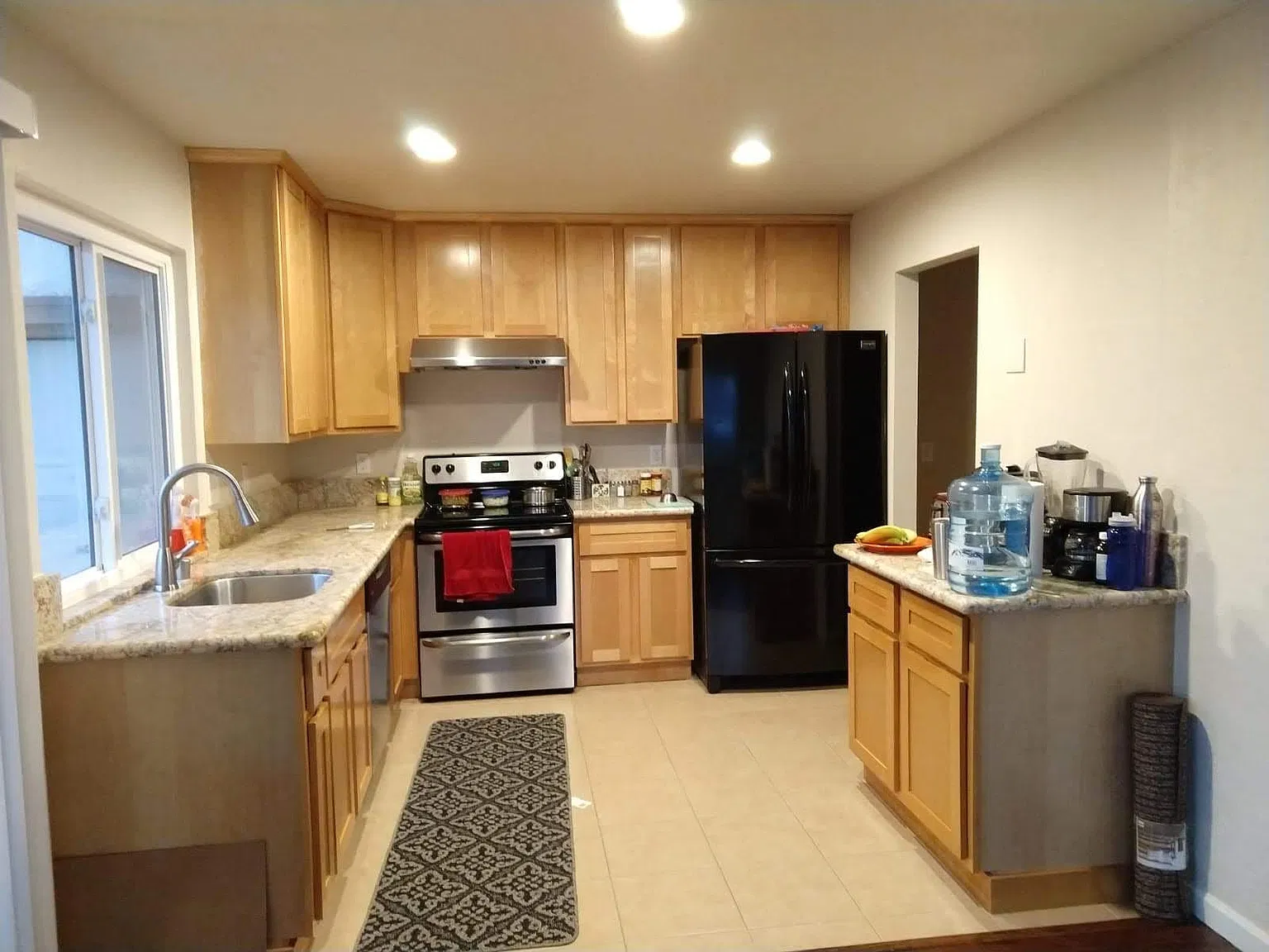 4 bed, 1474 sqft, $4,500 — Photo 3