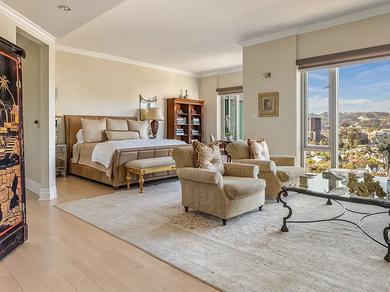 10727 Wilshire Blvd #1904 — Photo 21