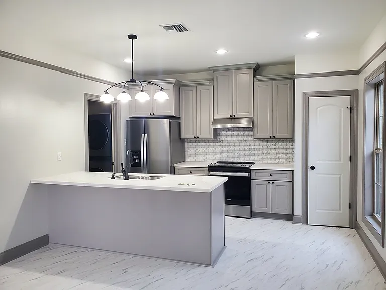 112 Moonflower Dr #1 — Photo 2