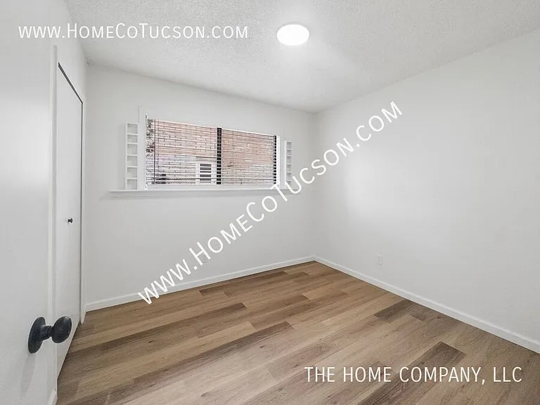 5123 Paseo Las Palmas — Photo 23