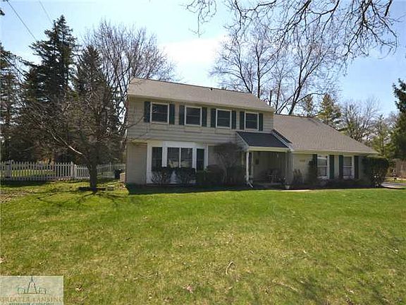 2nd image of 1895 Penobscot Dr