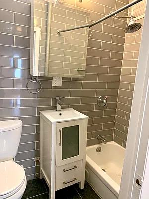 Rented by Heritage Realty LLC | media 8