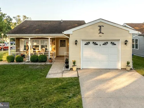 9 Chelsea Pl, Southampton, NJ 08088