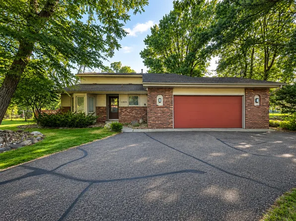 11809 Edgewood Ave N, Champlin, MN 55316