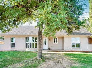 4633 Bayberry Ln, Garland, TX 75043