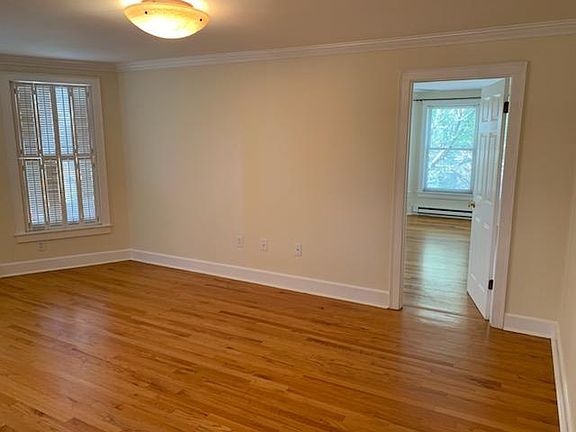 3rd image of 58 Phila St APT 3