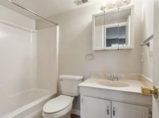 1275 Pacifica Ct, Newport News, VA 23608