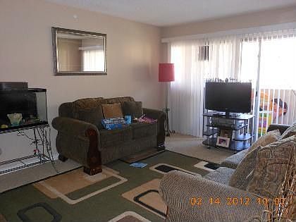 3rd image of 1001 W Macarthur Blvd Unit 106
