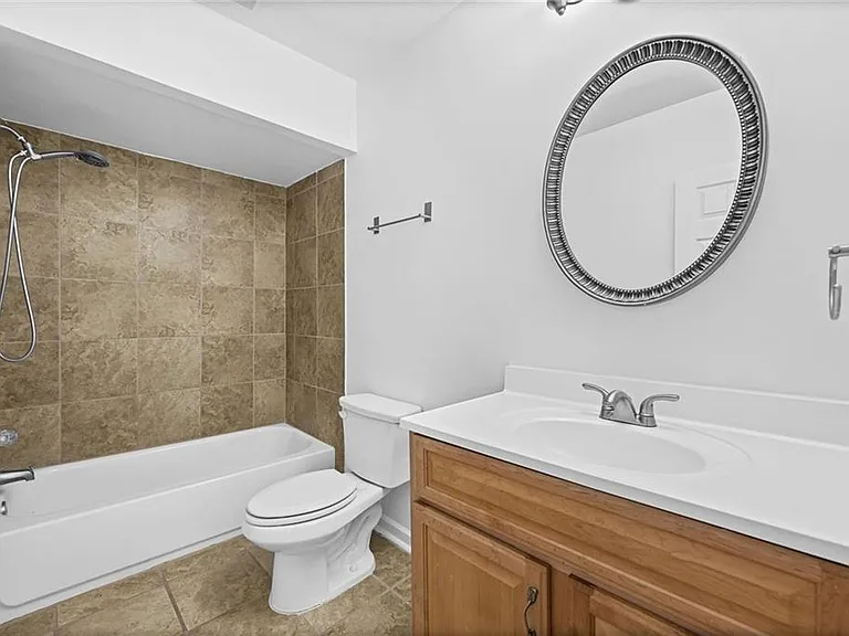 2429 Claude St NW — Photo 14
