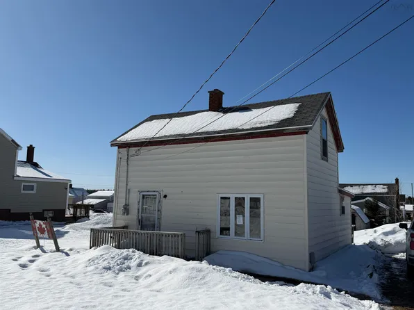119 South St, Donkin, NS B1A 6T6