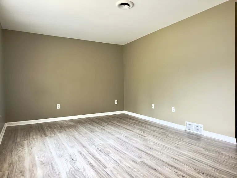 308 N Rochester Rd #9 — Photo 4