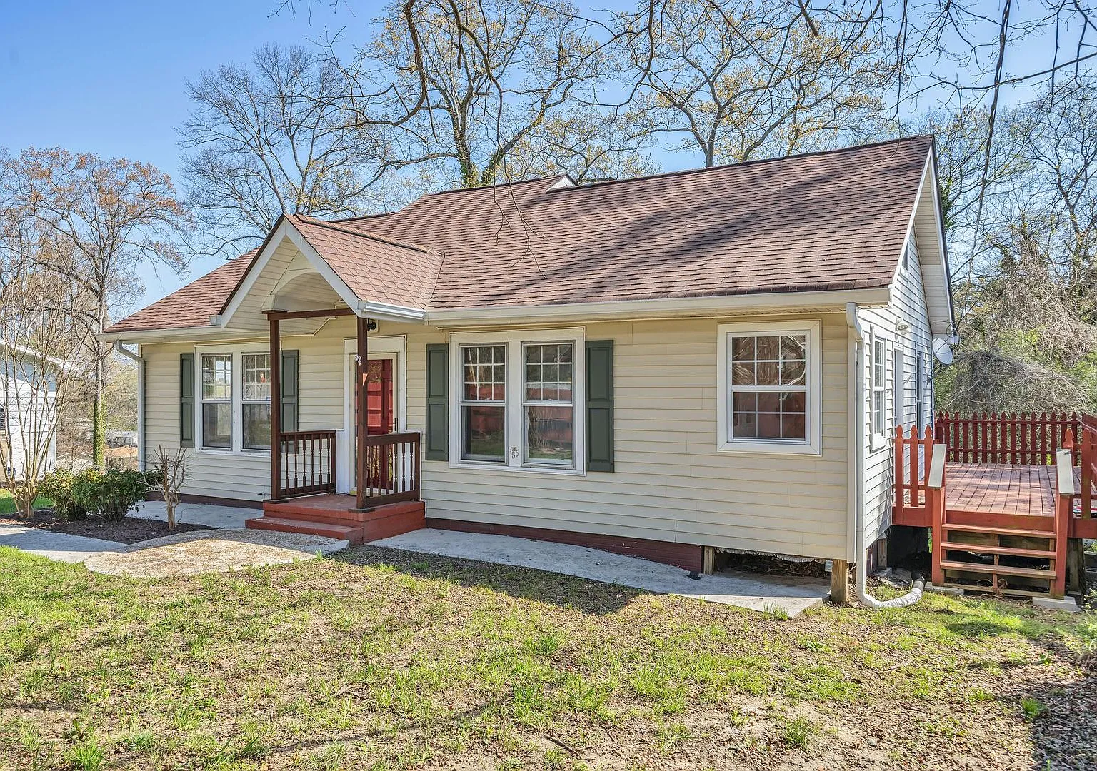 $500 Off 1st Full Months Rent! Charming 3 Bed, 2 Bath Rossville, Ga Rental! — Photo 2