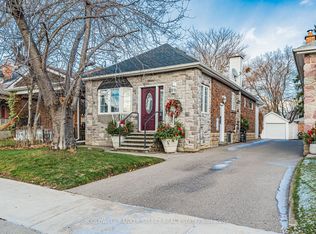 125 4th St, Toronto, ON M8V 2Y6