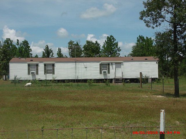 1st image of 460 Wisteria Ln