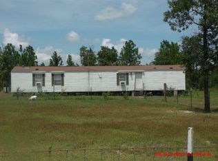 460 Wisteria Ln, Chipley, FL 32428