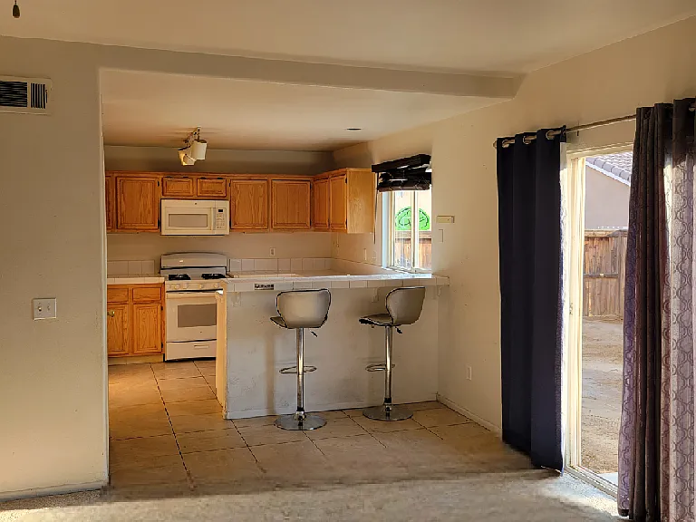 15083 Roan Cir — Photo 1