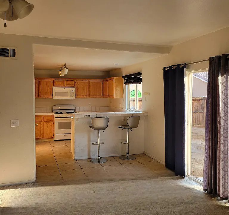15083 Roan Cir