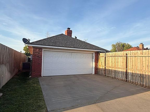 4th image of 7919 Underwood Dr