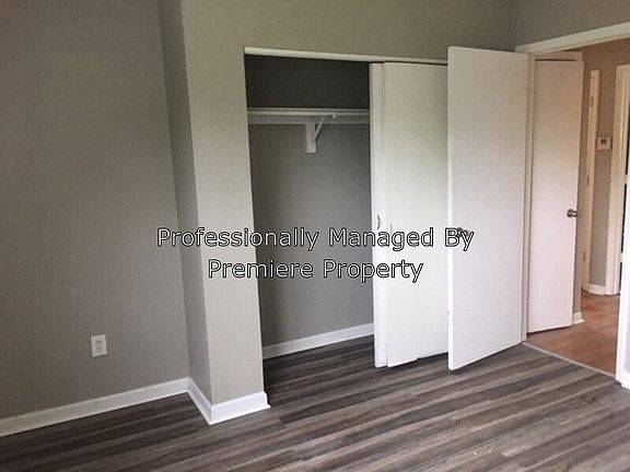 5th image of 5818 Farley Ave