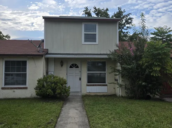 2634 GIFFORD Avenue #B, Orange Park, FL 32065