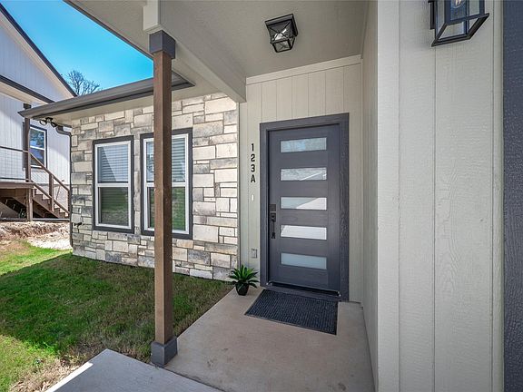 3rd image of 123 S Kanaio Dr #A & B