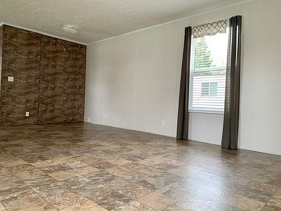 3rd image of 506 Blackbird Ln #506