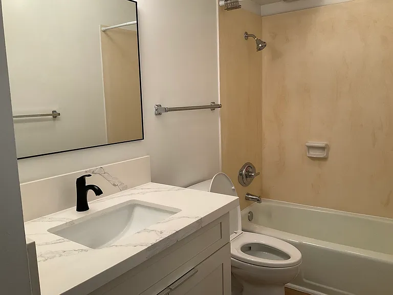 469 Ena Rd #2202 — Photo 8