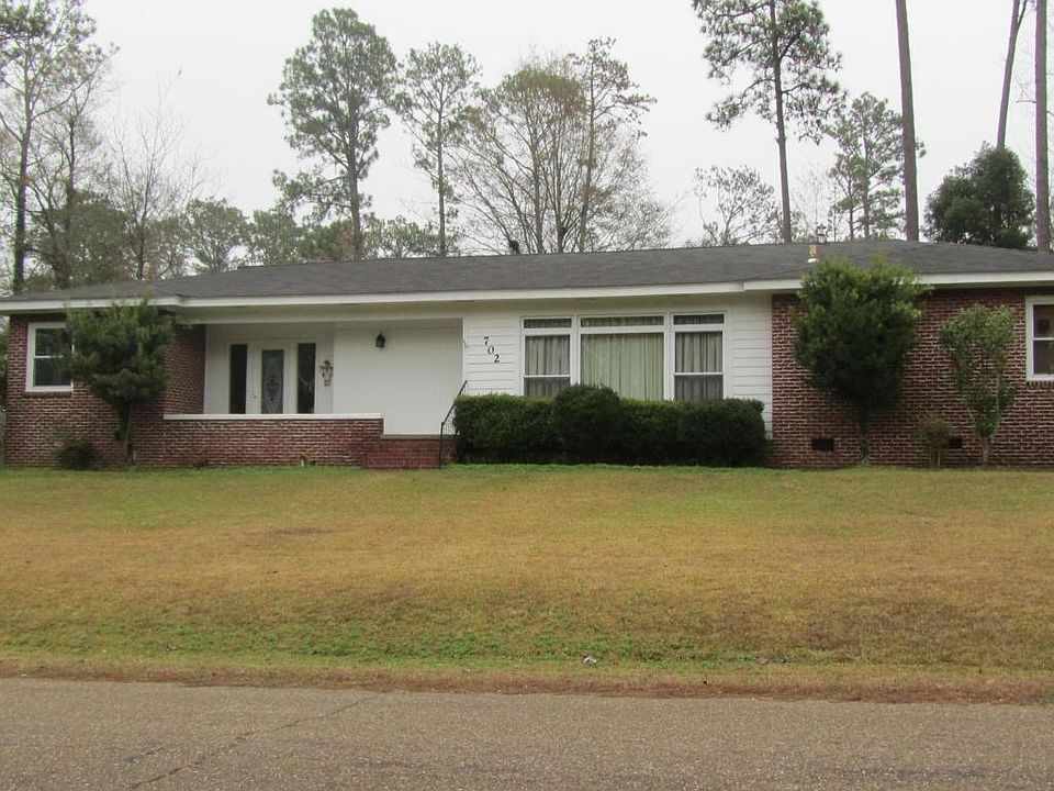 1st image of 702 S 19th Ave