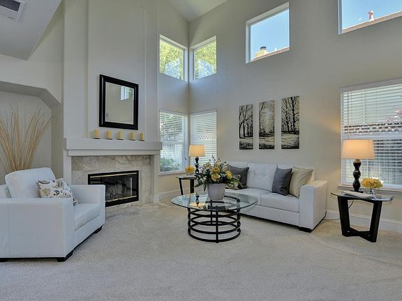 4th image of 963 Arapaho Dr