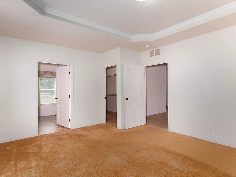 8222 W White Rd — Photo 13