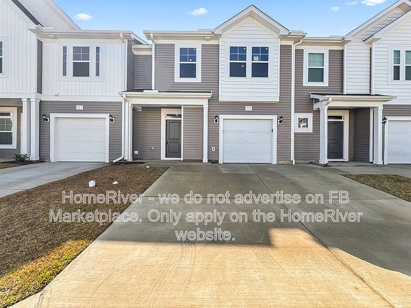 1st image of 331 Sandridgebury Dr