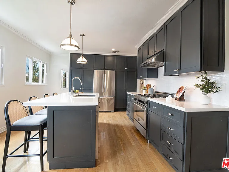 450 N Orange Dr #U — Photo 20