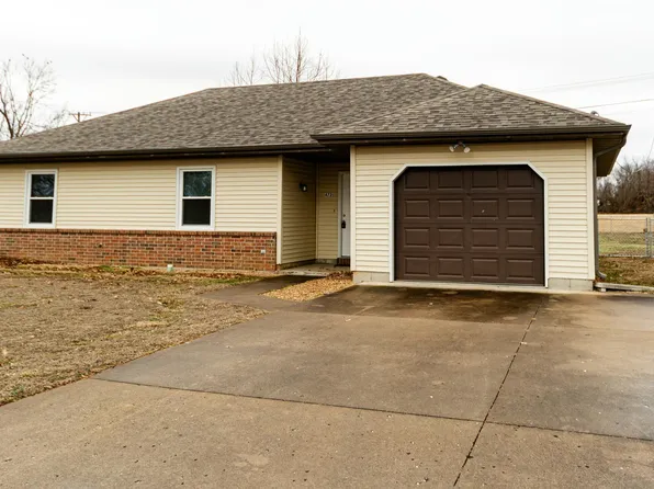 472 E Parkview Street, Bolivar, MO 65613