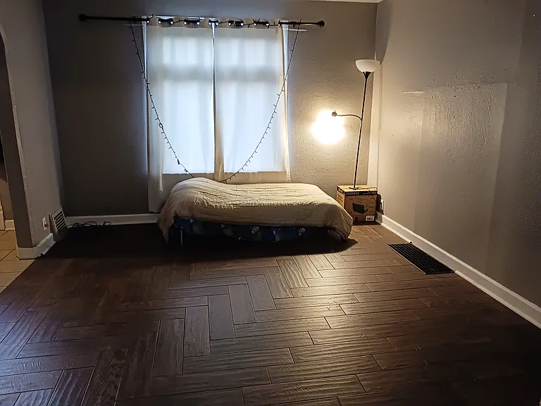 Main Level Living Room.